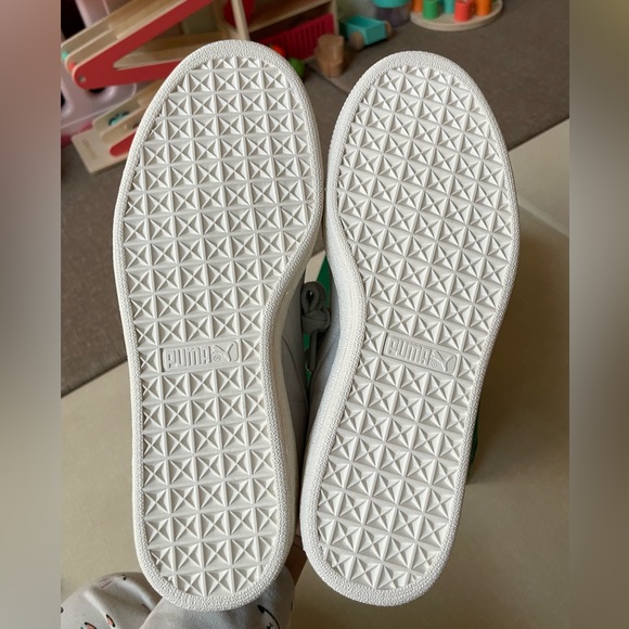 Puma Suede Classic Selflove Sneakers - Picture 11 of 12